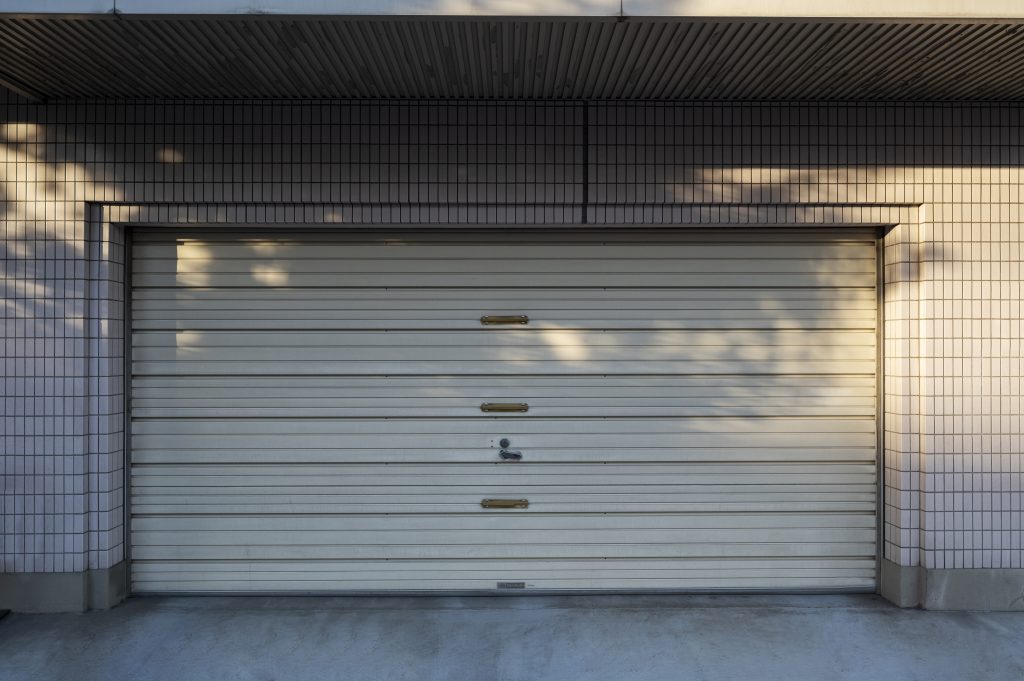 Why Your Garage Door Won’t Open (And When to Call a Professional in San Francisco)